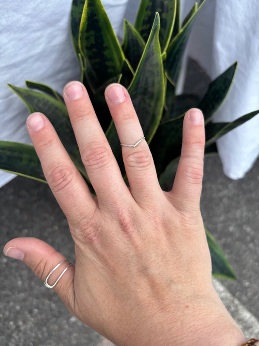 Midi Valley Sterling Silver Ring